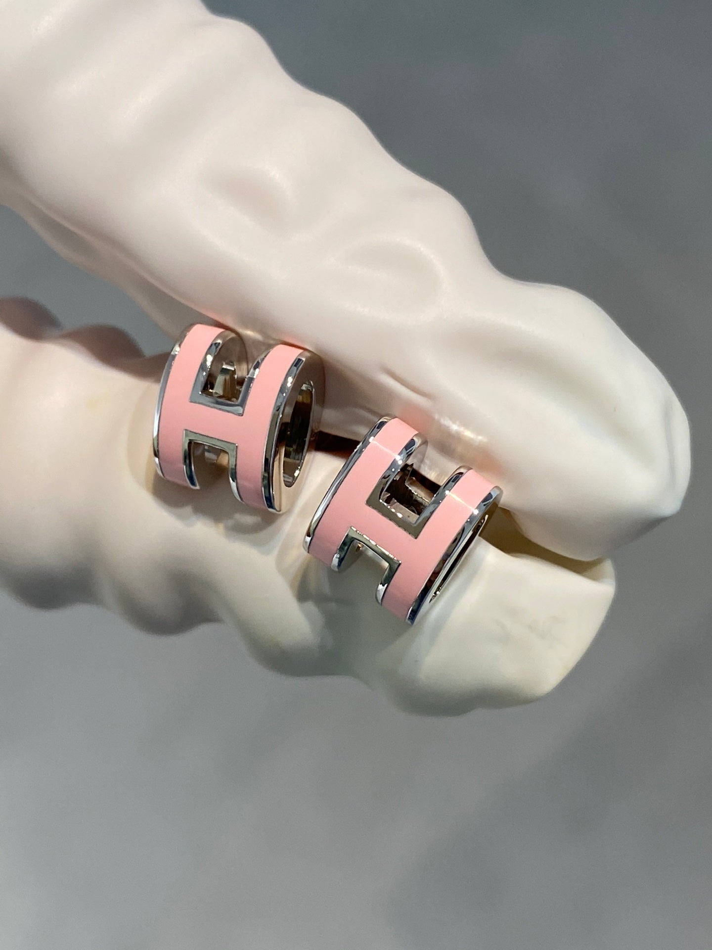 [Mystic Crown]MINI POP H SILVER EARRINGS PINK