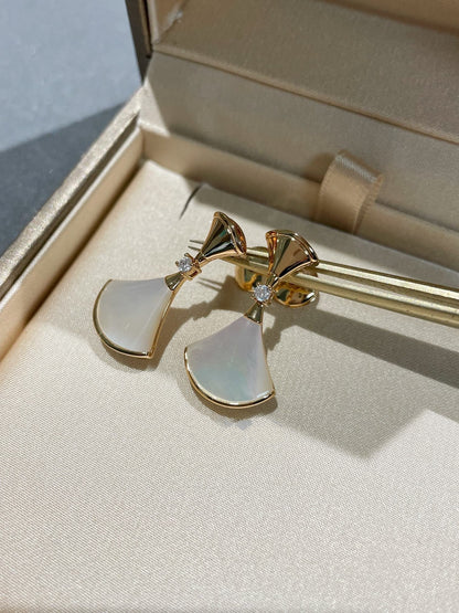 [Mystic Crown]DREAM MOP 1 DIAMOND EARRINGS
