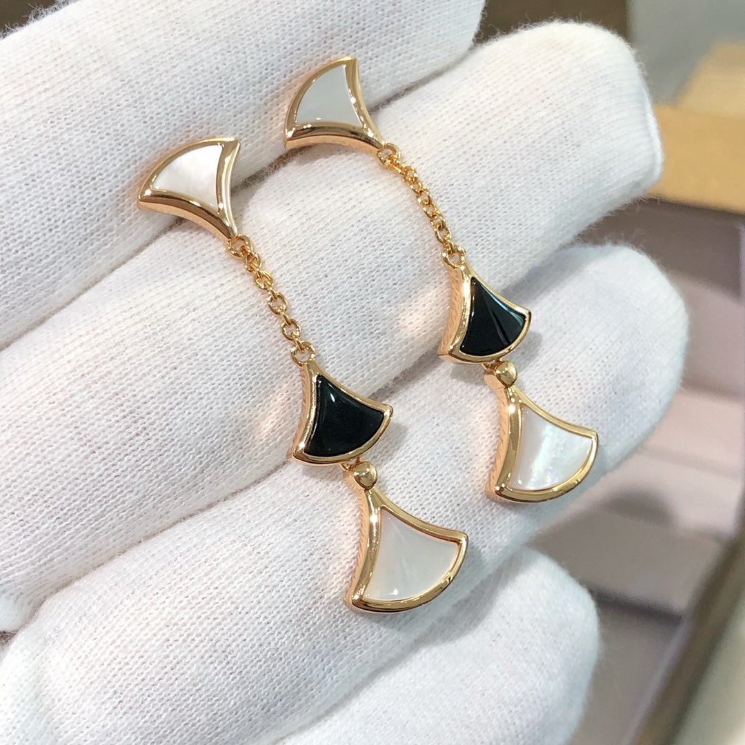 [Mystic Crown]DREAM EARRINGS 3 MOTIFS ONYX MOP PINK GOLD