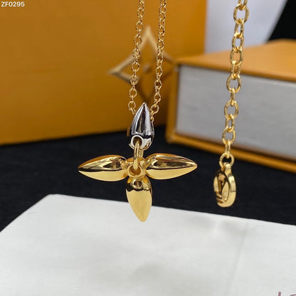 [Mystic Crown]LOUISETTE PEDANT GOLD NECKLACE