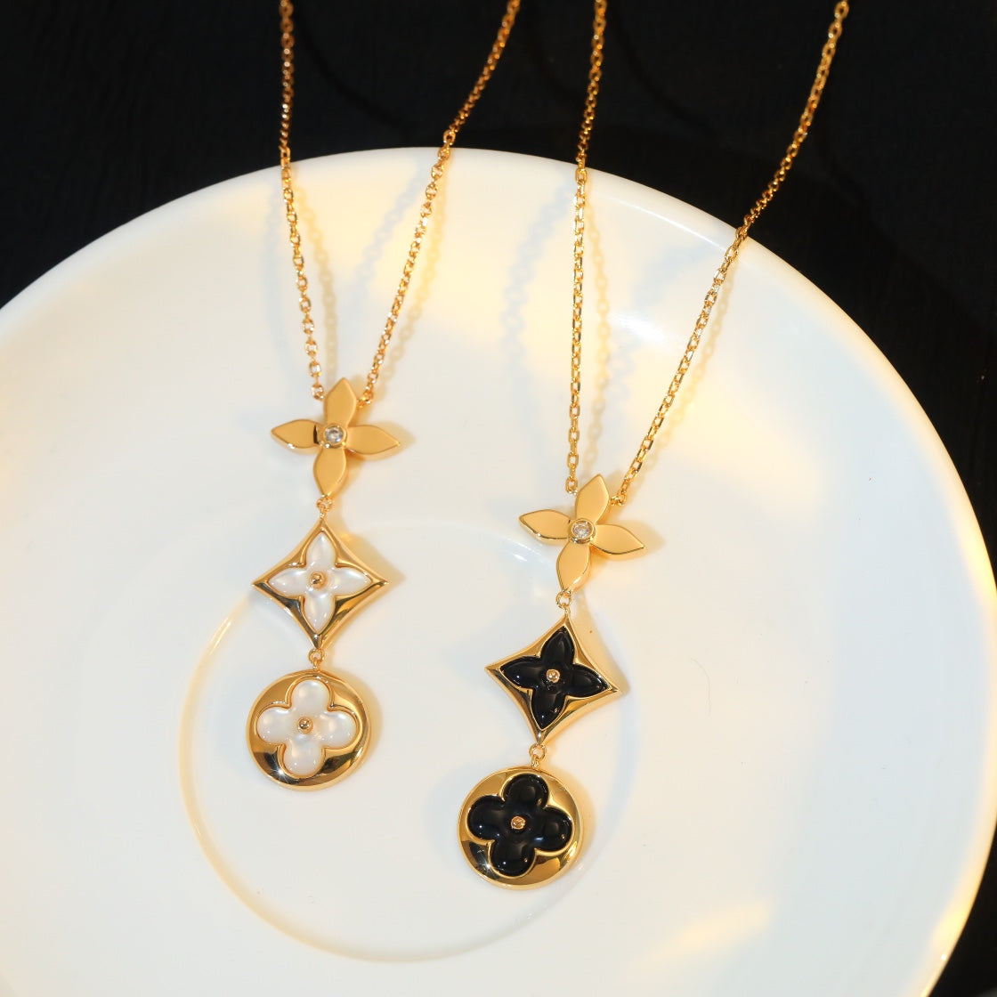 [Mystic Crown]STAR AND SUN ONYX PINK GOLD NECKLACE