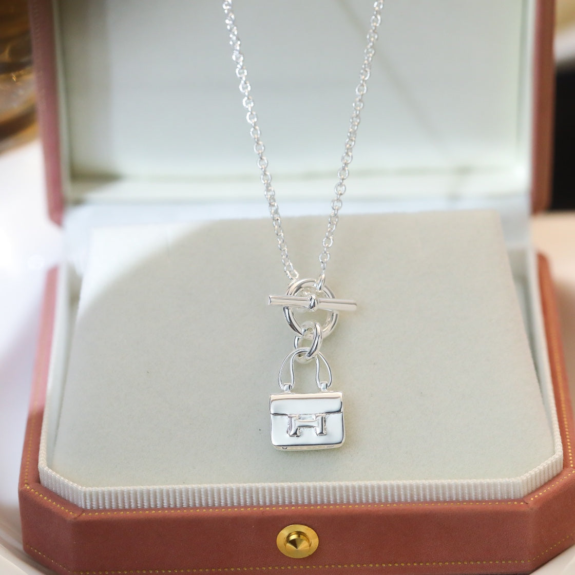 [Mystic Crown]POP H PEDANT SILVER NECKLACE