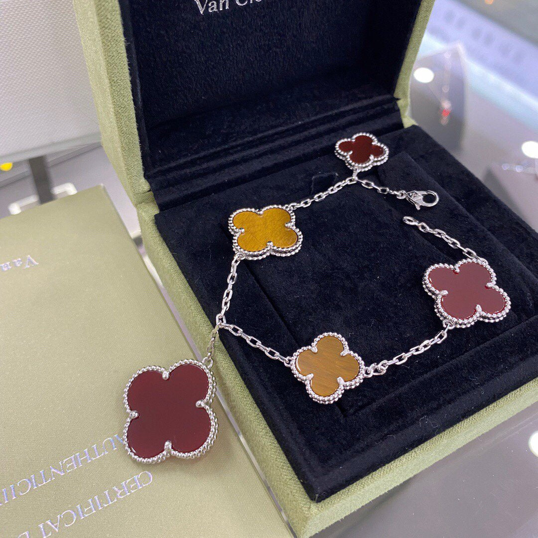 [Mystic Crown]CLOVER 5 MOTIFS SIVLER CARNELIAN TIGER EYE BRACELET