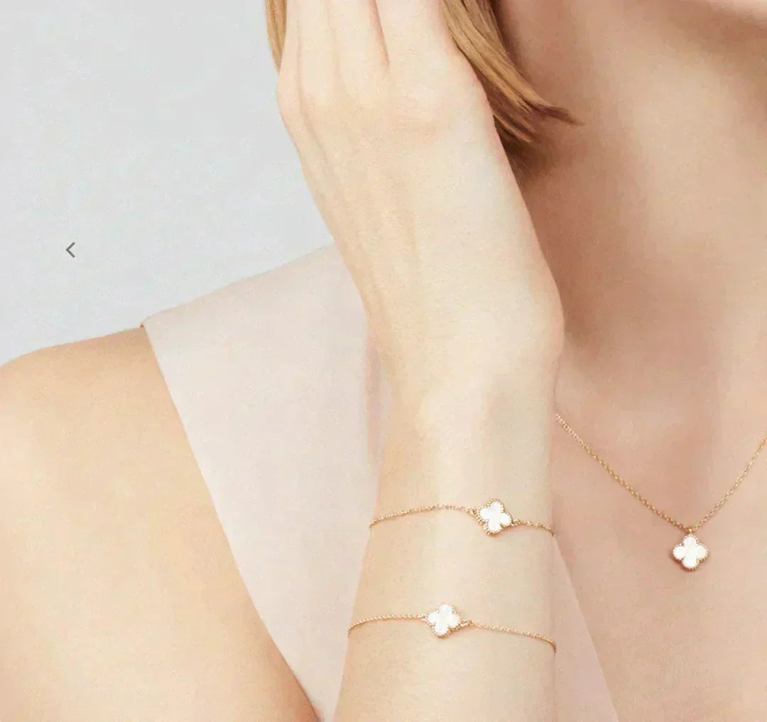 [Mystic Crown]CLOVER MINI 9.5MM WHITE MOTHER-OF-PEARL NECKLACE