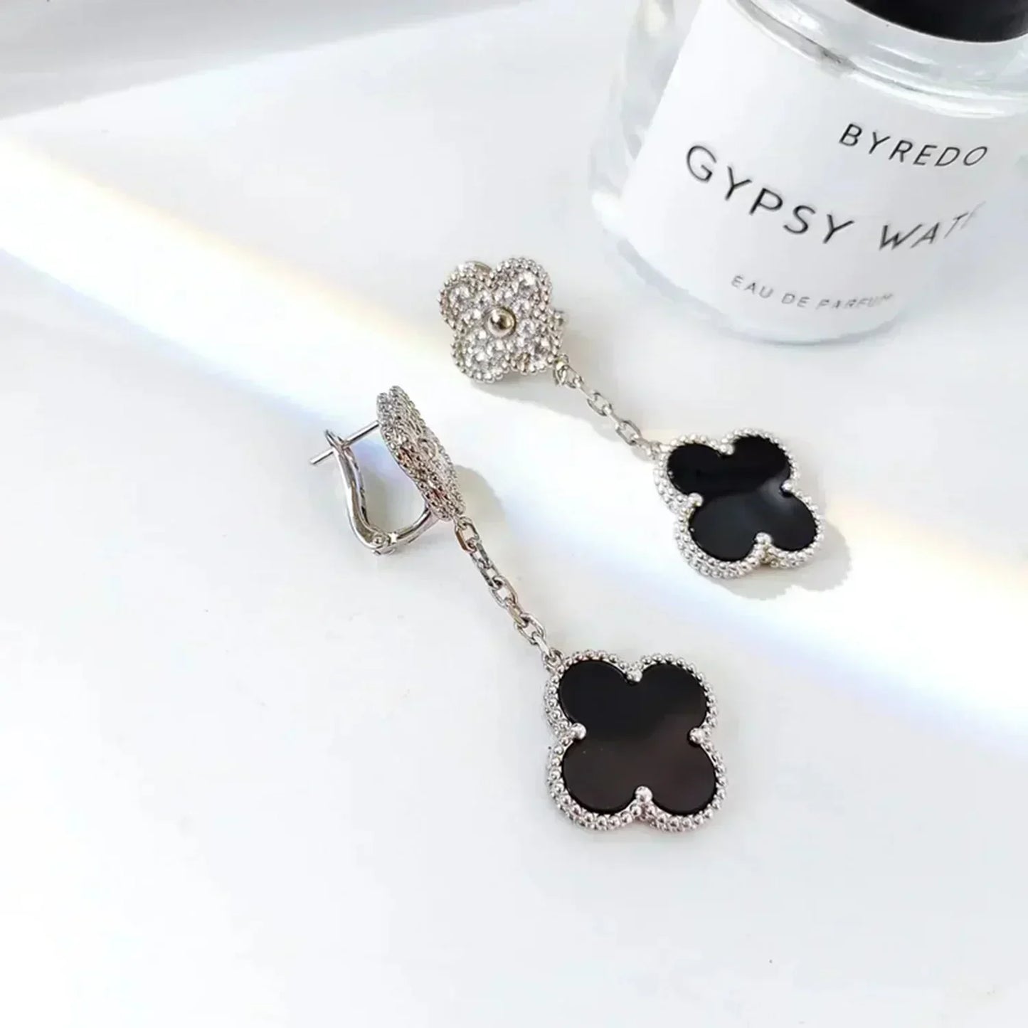 [Mystic Crown]CLOVER 2 MOTIFS  DIAMOND ONYX EARRINGS SILVER
