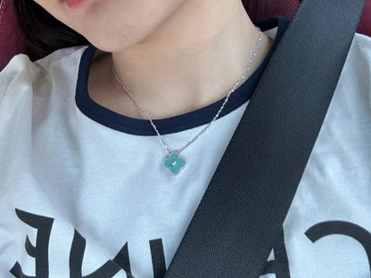 [Mystic Crown]CLOVER 1 DIAMOND LIGHT BLUE SILVER NECKLACE