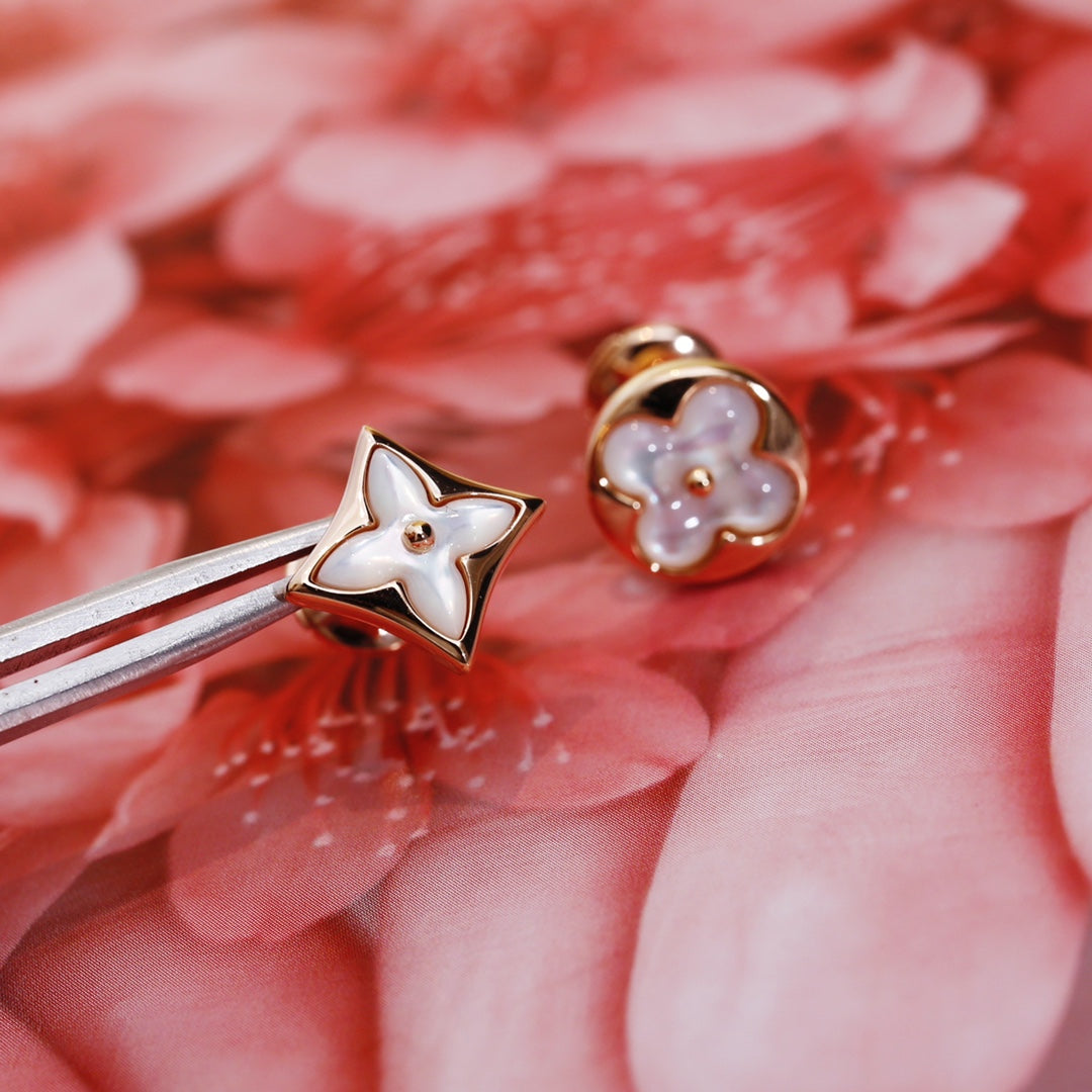 [Mystic Crown]STAR AND SUN PINK GOLD MOP STUD EARRINGS