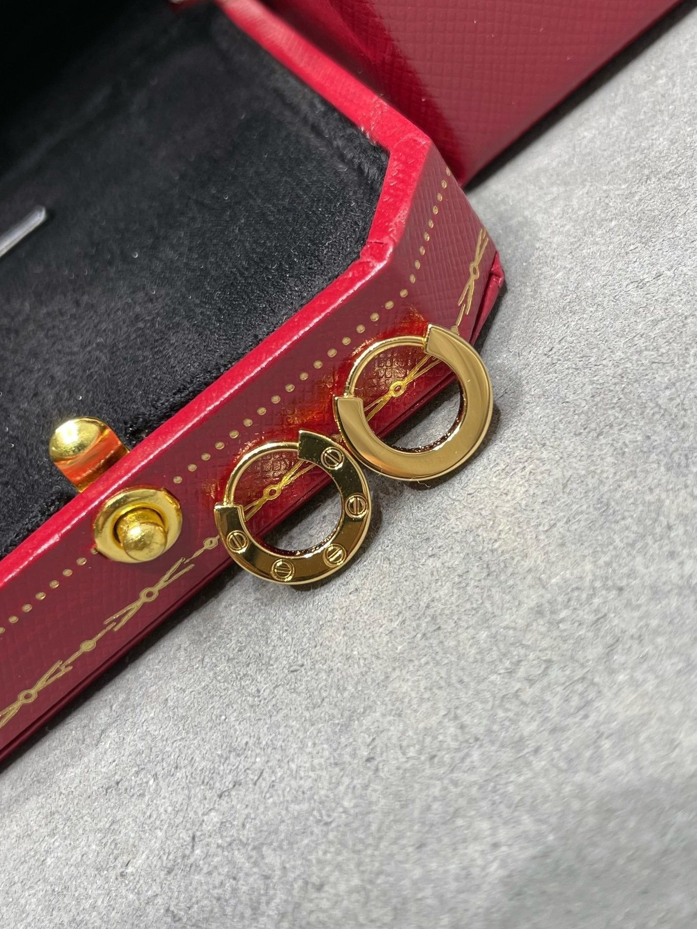 [Mystic Crown]LOVE MINI EARRINGS