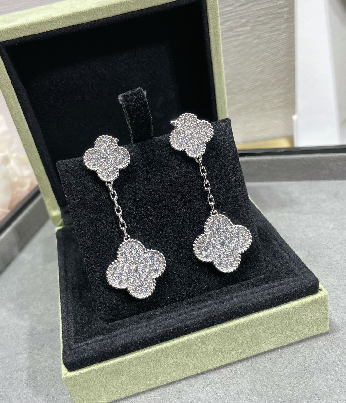 [Mystic Crown]CLOVER 2 MOTIFS DIAMOND PAVED SILVER EARRINGS