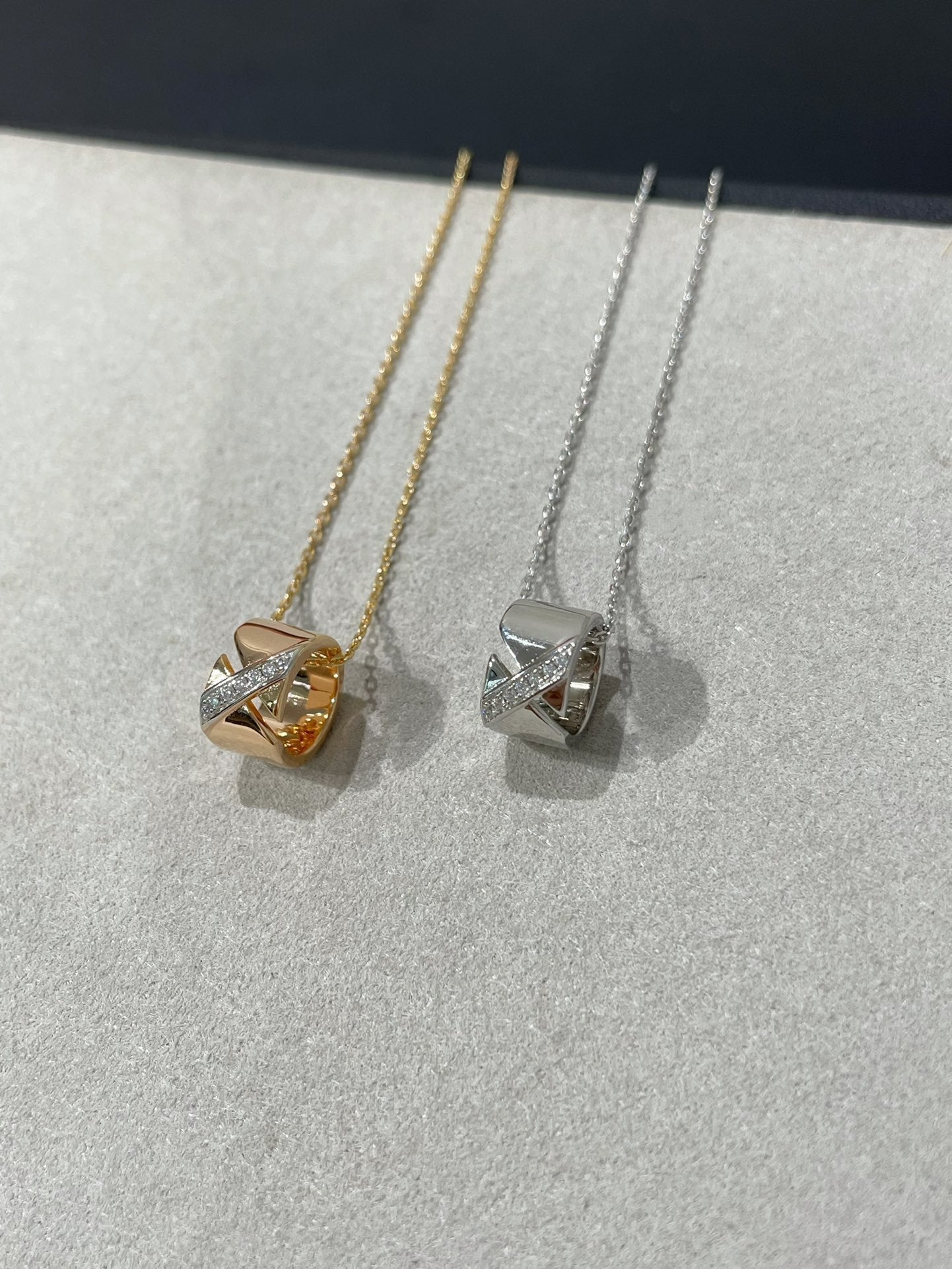 [Mystic Crown]LIENS EVIDENCE DIAMOND NECKLACE