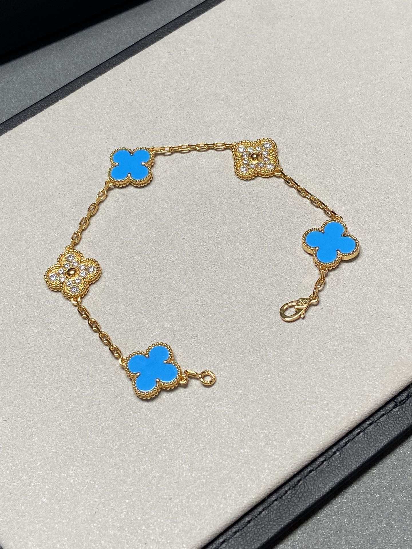[Mystic Crown]CLOVER 5 MOTIF BLUE CHALCEDONY DIAMOND GOLD BRACELET