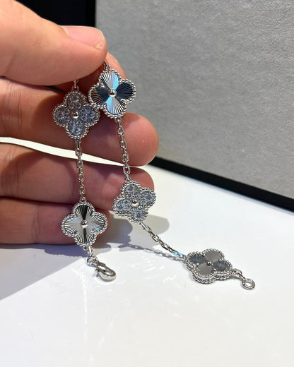 [Mystic Crown]CLOVER 5 MOTIF SILVER DIAMOND BRACELET