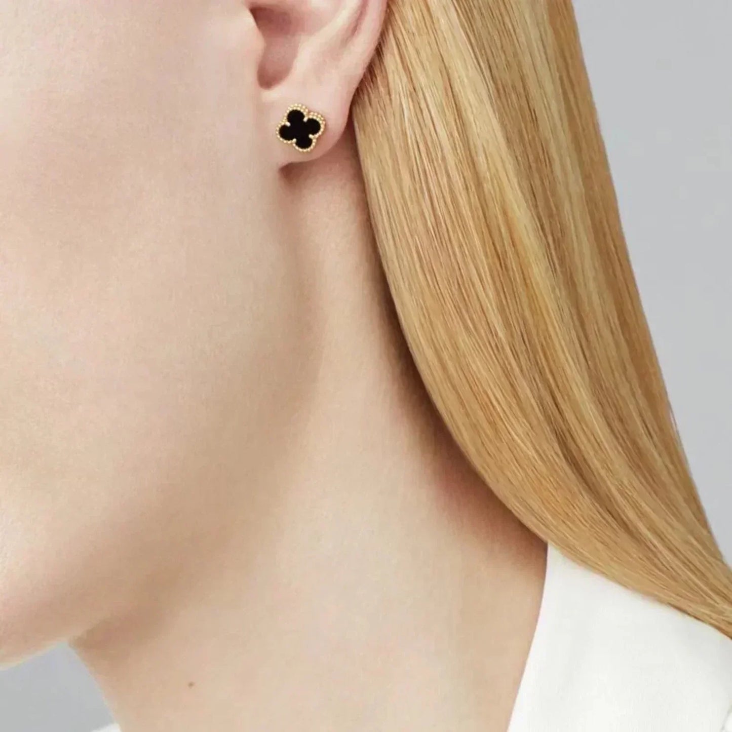 [Mystic Crown]CLOVER MINI 9.5MM BLACK MOP EARRINGS