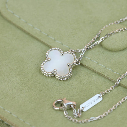 [Mystic Crown]CLOVER  15MM WHITE MOTHER-OF-PEARL SILVER