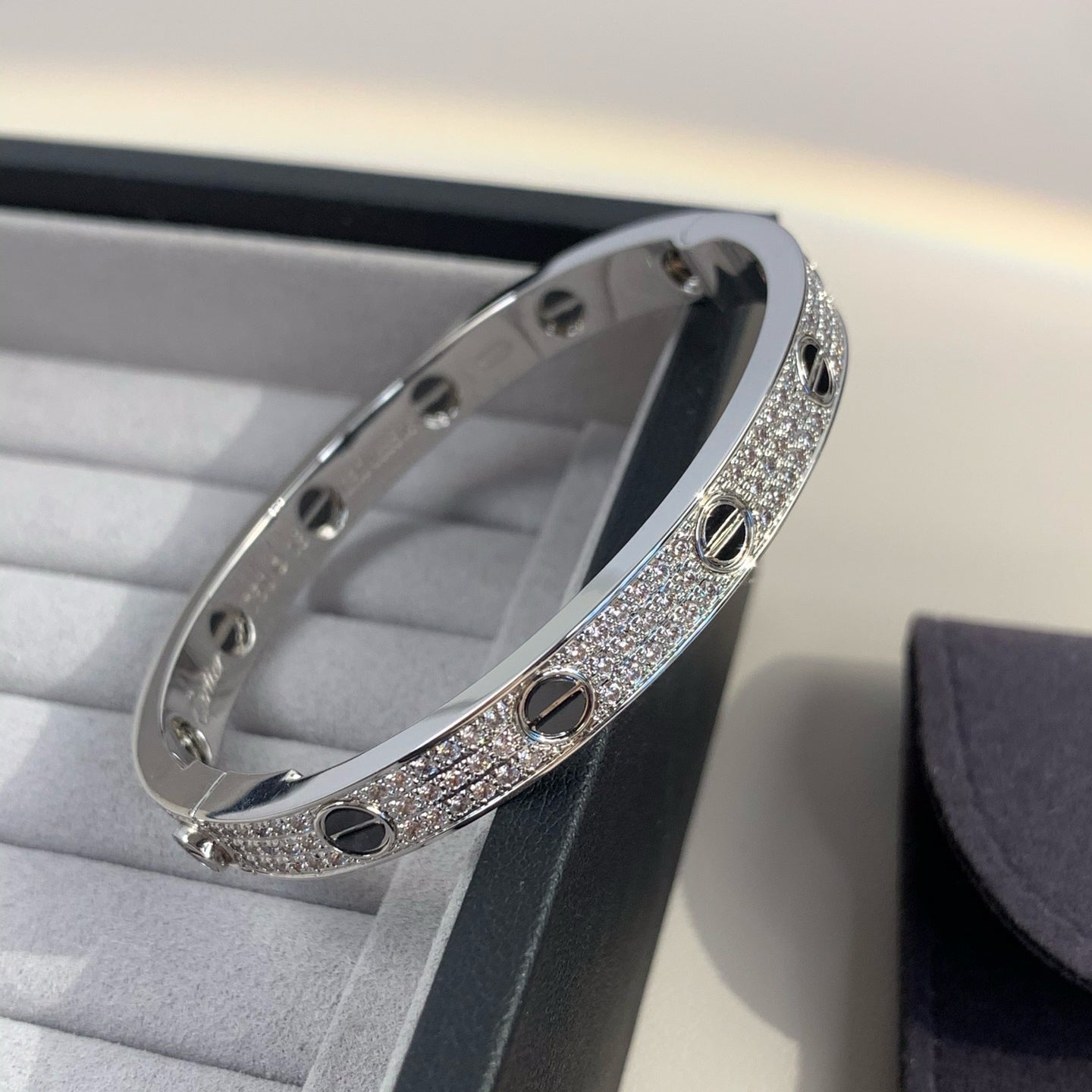 [Mystic Crown]LOVE BRACELET 6.1MM DIAMOND-PAVED CERAMIC