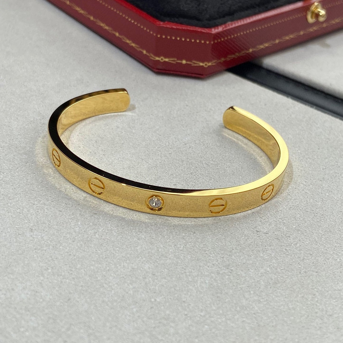 [Mystic Crown]LOVE BRACELET 6.1MM 1 DIAMOND OPEN CUFF