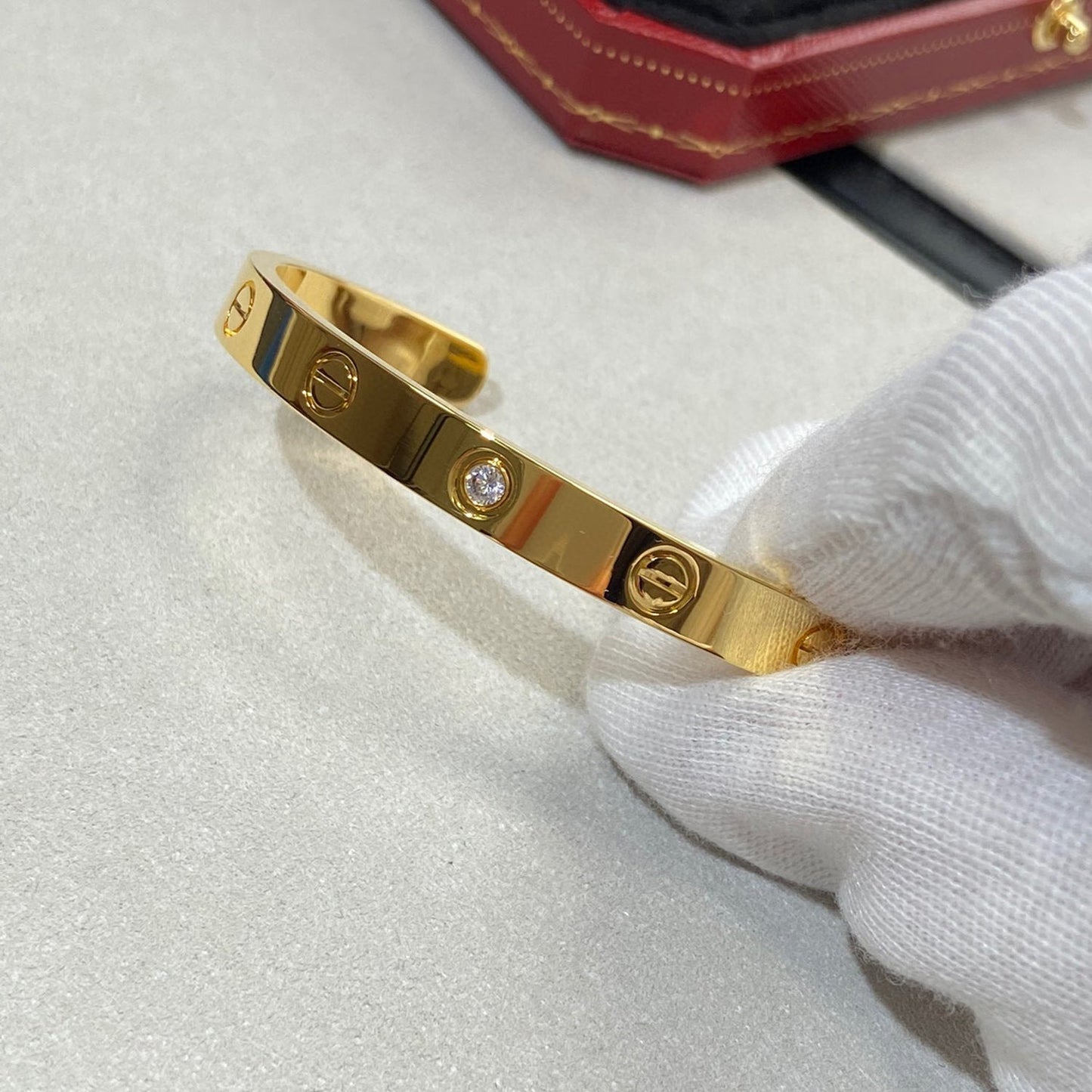 [Mystic Crown]LOVE BRACELET 6.1MM 1 DIAMOND OPEN CUFF