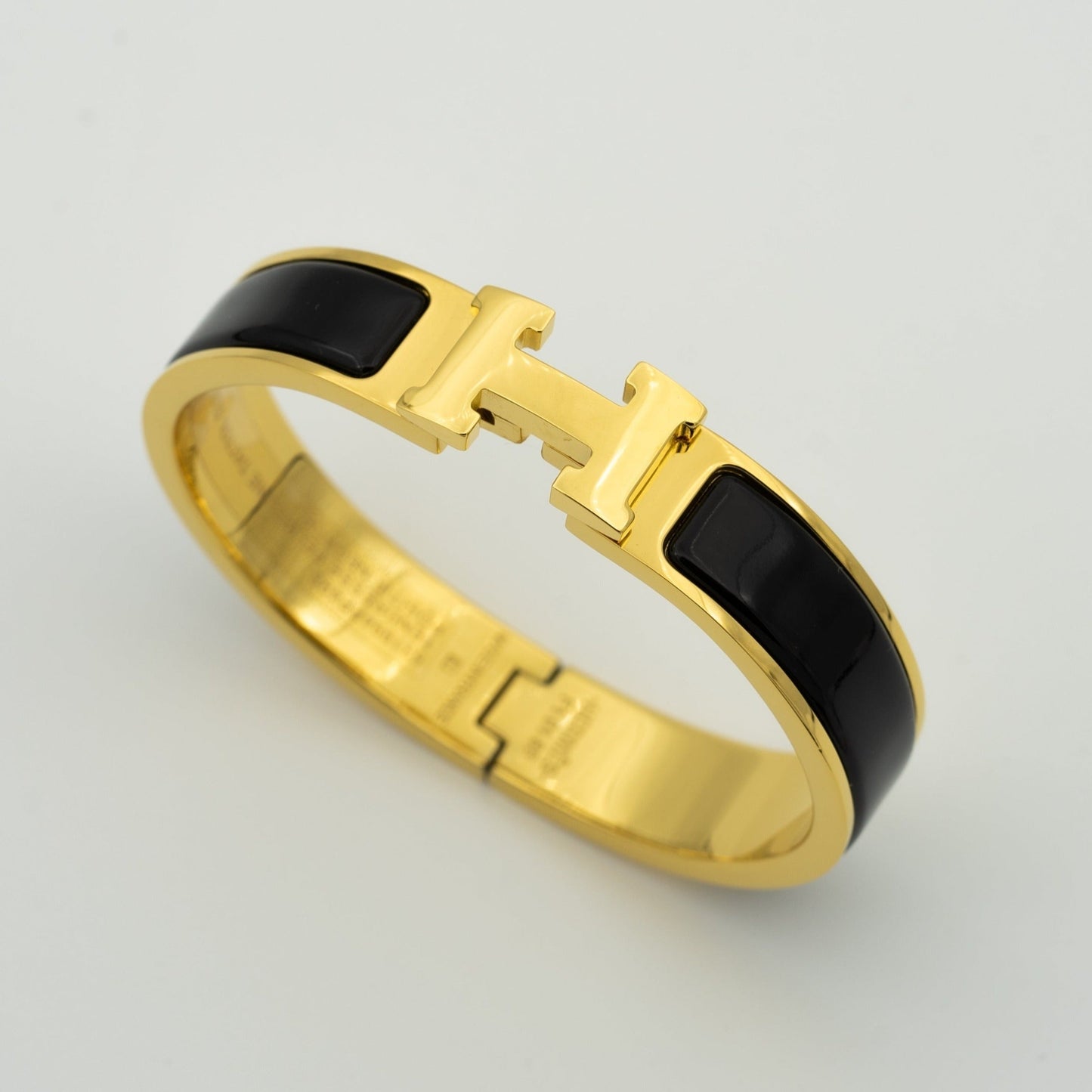 [Mystic Crown]H BLACK BRACELET
