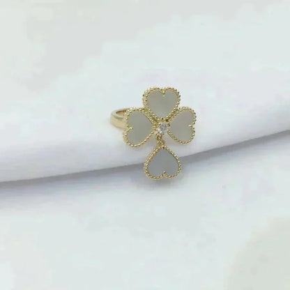 [Mystic Crown]SWEET CLOVER WHITE MOP RING